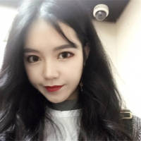 不敢轻举妄动 怕把你烦跑 我以为我能装作不听不