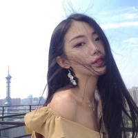 海并不深 怀念一个人比海还要深 直至谁以饮管的姿态出
