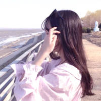 我有点想你，其实也不止一点 每当你回头看我一眼时