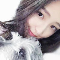 放弃一个错的人终究是件好事 甜蜜爱情签名：她拿着