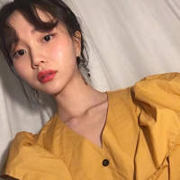 高清女头. 彼岸烟波流转，可有人