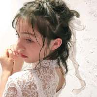 无人问津的渡口总是开满野花 就像我爱你却... 梦里梦见她梦他，醒了