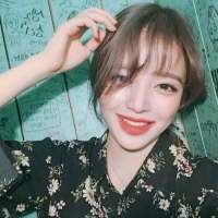 或许我孤独成性 人群中仍是孤身一人 我身边... 爱一个人可以一见钟情