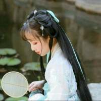 你眼中有柔情万种，如脉脉春风，冰雪也消融... 思想有多远，你就滚多