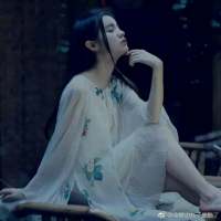好久不见 今晚来我梦里吧 有点想你了 ?... 我只用一眼的时间去沦