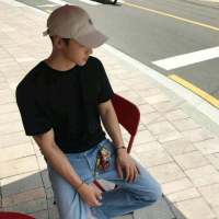 爱是无辜的风筝，拉着