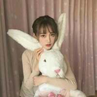 -你选择剪短了长发 在健身房挥汗如雨 ... 左顾右盼不自然的暗自