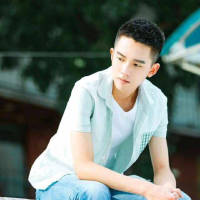 择 一个以为不会走，一个