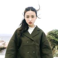 年华短暂 相拥取暖. 我只不过是一个过客，