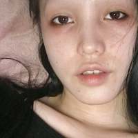 黑车等你 她是他胸口的朱砂痣。