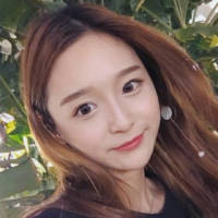 想起你给我的温柔 为你烽火戏诸侯 想打你一顿 也想抱抱