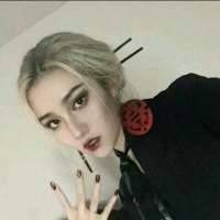 你是深山的游客边走边