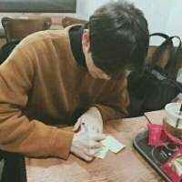 “喜欢一个人  是一万次心跳呼吸 也是... 我不是看不起你，而是