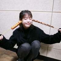 IU 全世界 除了你 谁都