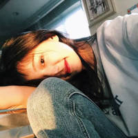 感情真是个霸道的东西 不问先后 不问缘由 总会有些黑与白的东西