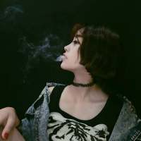 我想做你的小恶魔 只有生死 再无分离 If love is