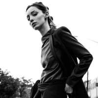艾玛·杜蒙特Emma Dumont