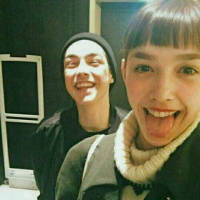 没人和我用拿它有什么用 等爱的人饥肠辘辘 不