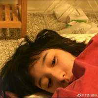 我是女娲 我快饿死了 快给我发二十块钱给我... 记忆前除了想念，只剩