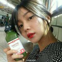 愿您不负春光 人生都要眉眼带笑 你野的像风，所以慢走