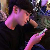 怜取眼前人 慢慢的忍受着你给的伤