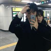 洛