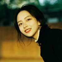 “何为思念？”“日月，星辰，旷野雨落。... 玩累了吧，该散了吧。