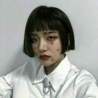 :  “你的世界人太多了   我挤不进... 大风把烈酒吹醒方知当