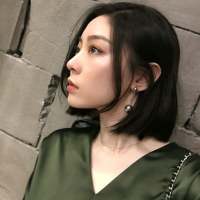 我们之间也许隔了一座山但可以绕路 驾驭自己的心 遨游人