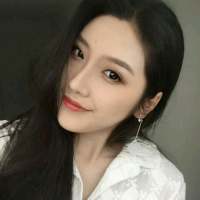 沉默是一个女孩子最大的哭声 笑有时候并不是最好的