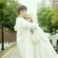 1+1 光雕玉琢的痴情，在黑