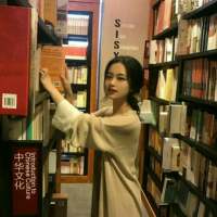 “累了就睡觉 醒了就微笑 简单生活最好 向往着阳光的温暖，你