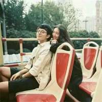 ? 满身污泥一脸狼狈生活