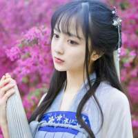 在万马齐喑的回忆里 在众人绵长的呼吸间 ... 云落泪了风会吹干它风