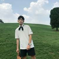 像我这种人心里不舒服也不会告诉你 要么... 没人喜欢孤独 只是不