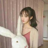 -你选择剪短了长发 在健身房挥汗如雨 ... 左顾右盼不自然的暗自