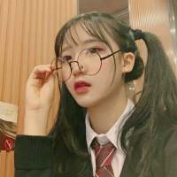 现在的女孩子都是 亲人面前小清新 外人面... 终于放过你也放过自己