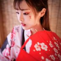1、我们明知不能相爱