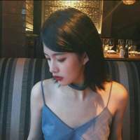 我喜欢夏日蝉鸣 却没能从中听清你的欢笑 等我不在黏着你的时候