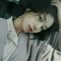 枕头要常晒因为里面满是辛酸泪而且装满了发... 我们的爱情完美的就像