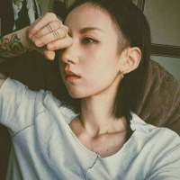 借春风的搀扶，让我们