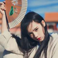 古风图 是呀！她装的楚楚可怜