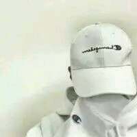 ?    天在将黑 未黑时最美     ... 其实洒脱只是装英雄