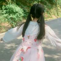 马尾女头 大长腿的叫跨年，小短