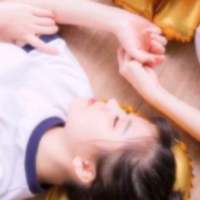 日子还是清散日子 我还是我呀~ 对不起，闯进你心。