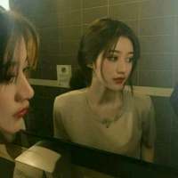 疯子说喜欢你，你会答应？ 剩喜满天飞玉蝶，不嫌
