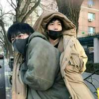 你们嫁给爱情而我嫁给费启鸣?