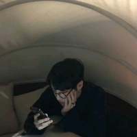 我猜 你牵挂一个人. 有朝一日提及你 无风