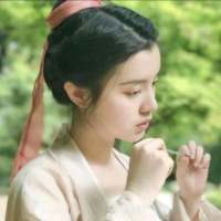 三两友人七八老酒十村踏遍一生还在 走自己的路，何必在乎
