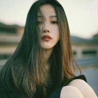 她摇摇头说不爱了 所有的离开都是意料之